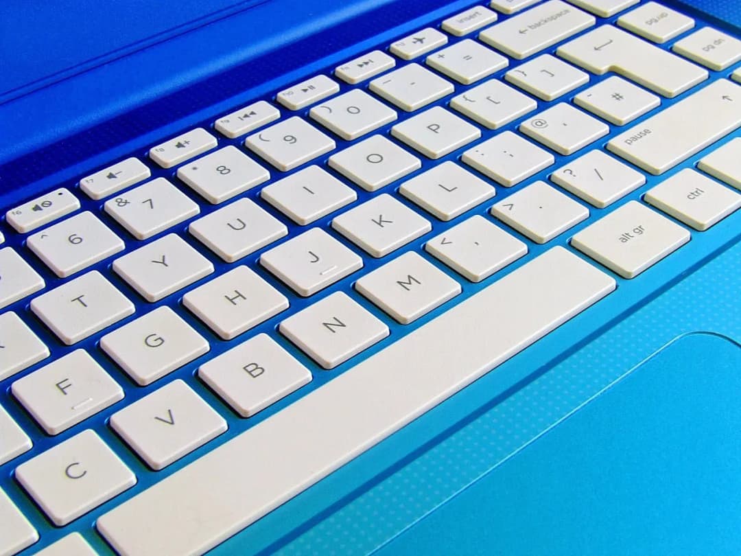 Jak łatwo podłączyć klawiaturę do tabletu - poradnik krok po kroku