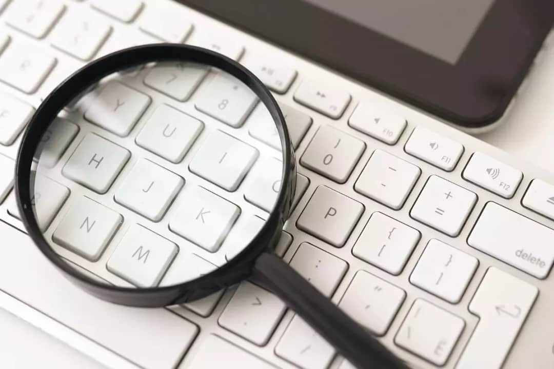 Jak łatwo zmniejszyć rozmiar obrazu na komputerze za pomocą klawiatury - szybkie skróty