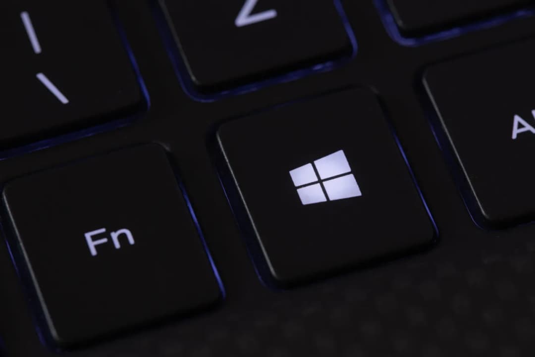 Jak łatwo dostosować ustawienia klawiatury w systemach Windows, Android i Chromebook