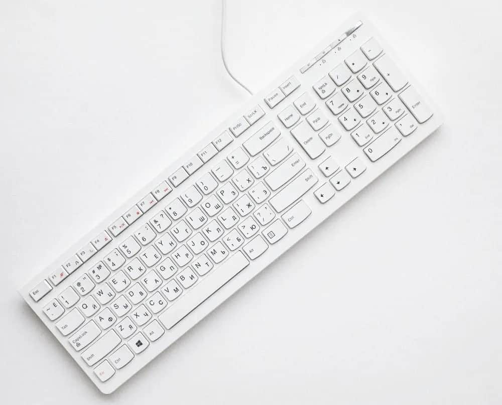 Jak łatwo pisać po rosyjsku na polskiej klawiaturze - praktyczne wskazówki dla każdego